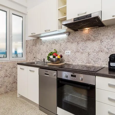 Apartman Altamar *